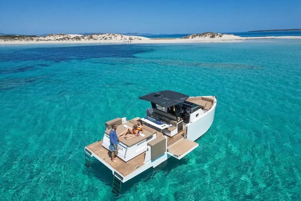 De Antonio Yachts D33 Open for sale in Ibiza